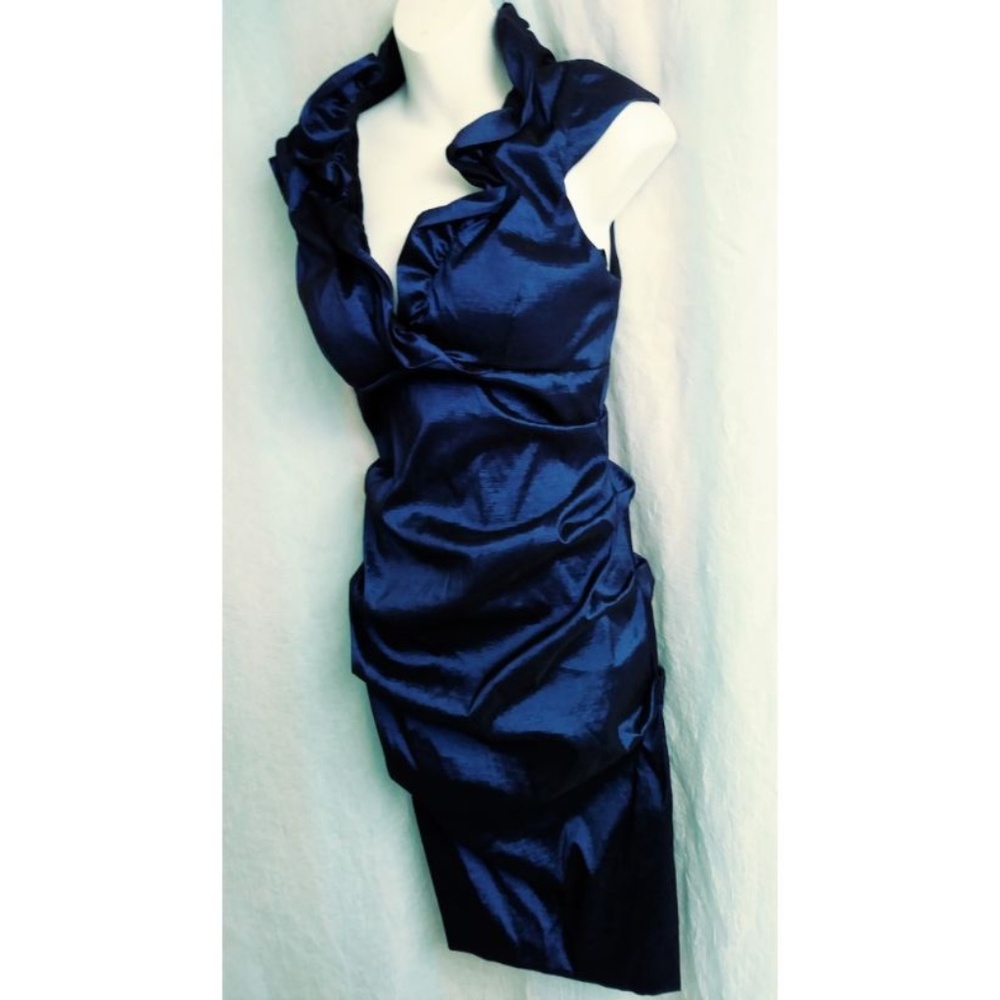 Beautiful Dress by DJ-JAZ - Size 2
